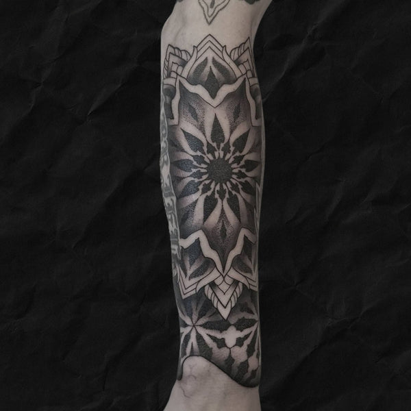 Black&Grey: Mandala