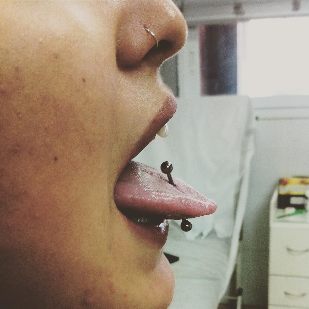 zungenpiercing