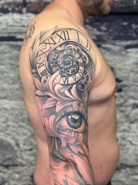 Realistic: "Das Auge der Zeit"