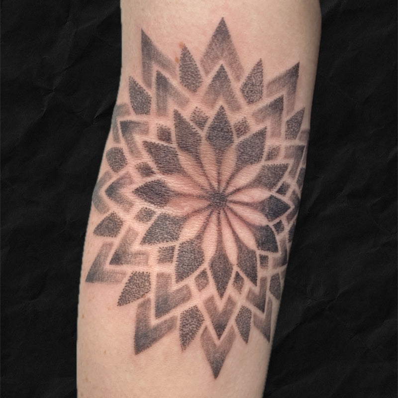 Dotwork: Mandala
