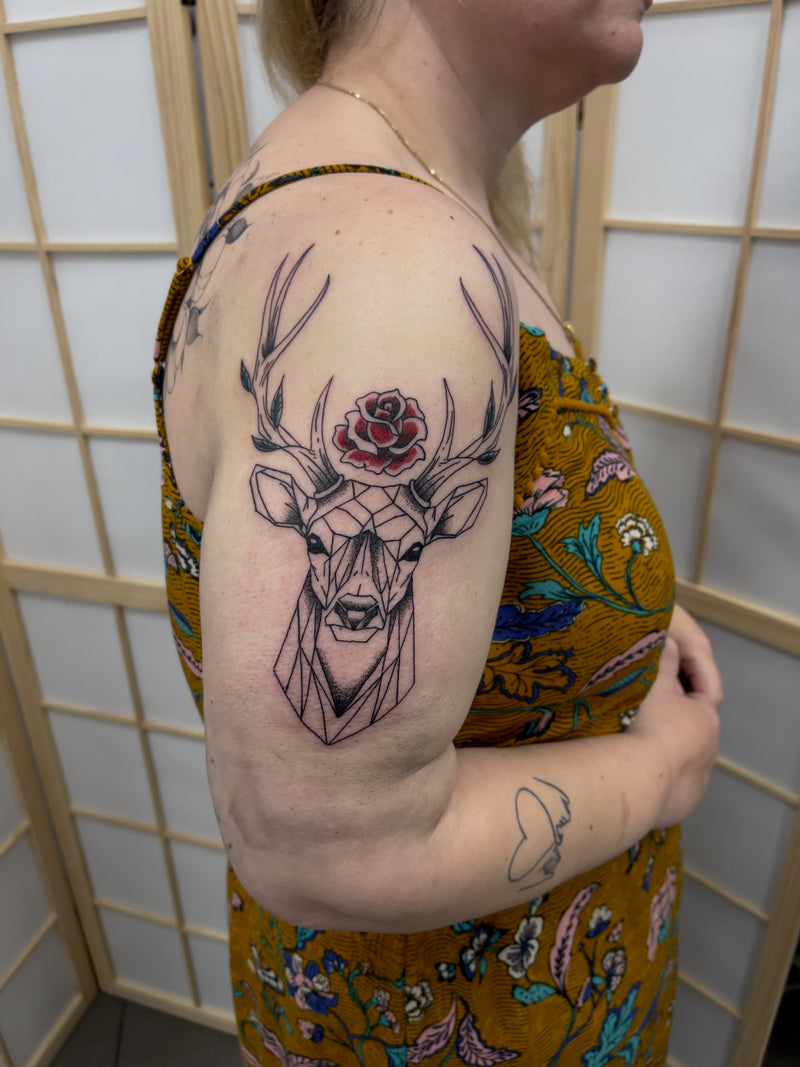 Linework/Neotraditional: "Hirschkopf & Rose"