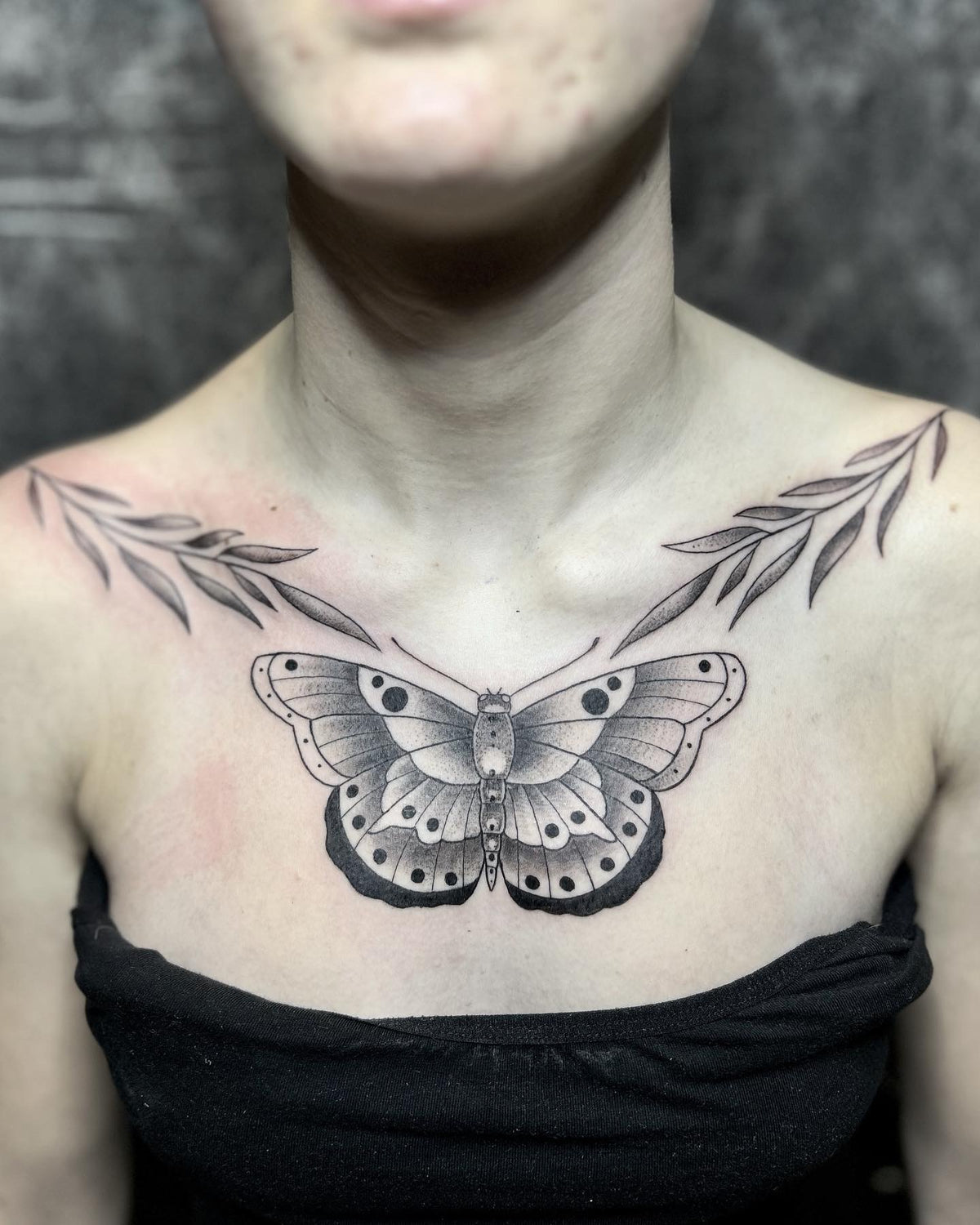 Black & Grey Fineline: Motte
