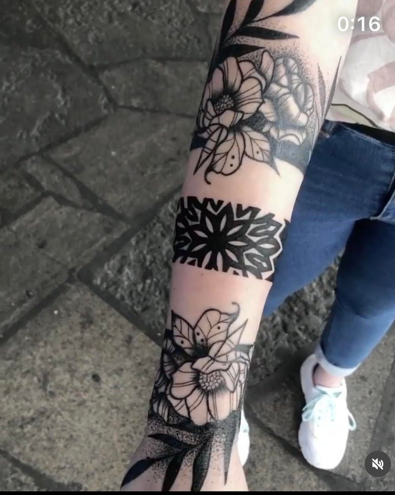 Blackwork: Floral