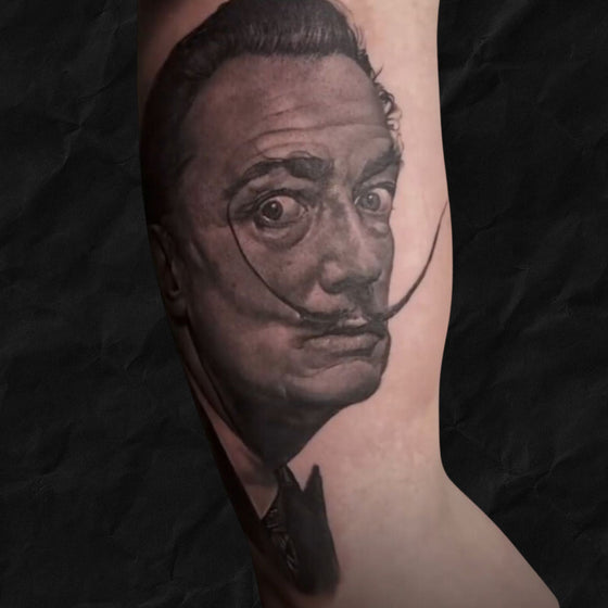 Realistic Portrait von Salvador Dali in Black and Grey vom Atelier Hannibal Tattoo Studio in Hürth
