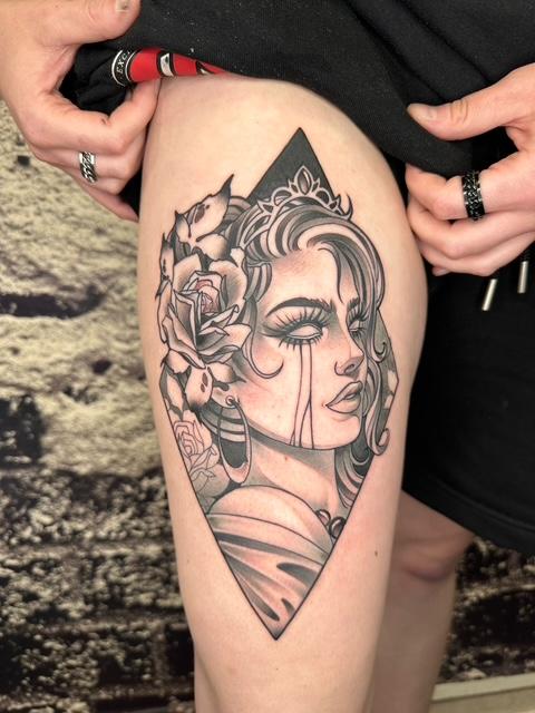 Black&Grey: Lady