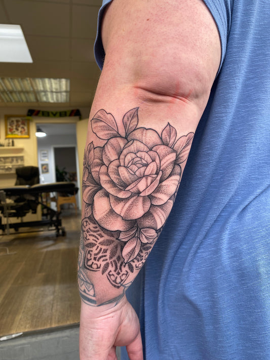 Dotwork/Fineline: Blume