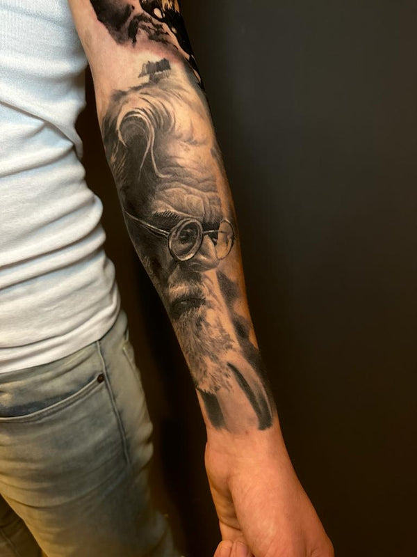 Realistic Portrait: Old Man
