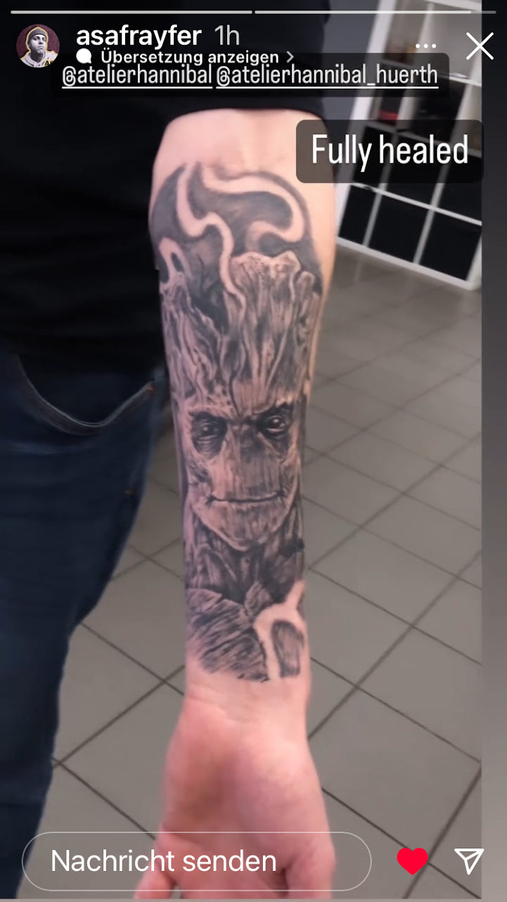 Verheiltes Groot Unterarm-Tattoo in Black & Grey von Asaf – Realistisches Tattoo Atelier Hannibal Hürth